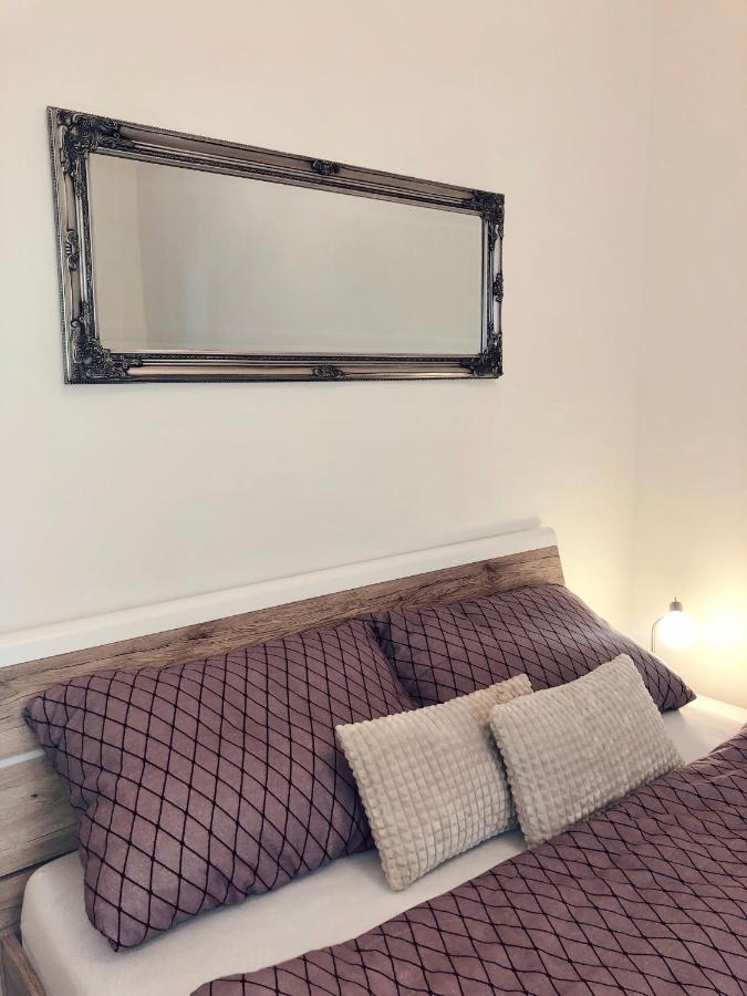 Marien Apartment マリアーンスケー・ラーズニェ エクステリア 写真